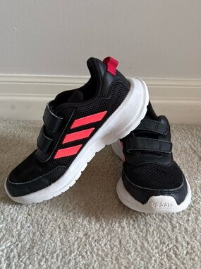 adidas Kids Black Sneakers with Pink Stripes and White Sole